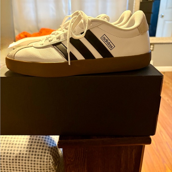 Women’s Adidas VL Court 3.0 sneakers - Picture 2 of 5